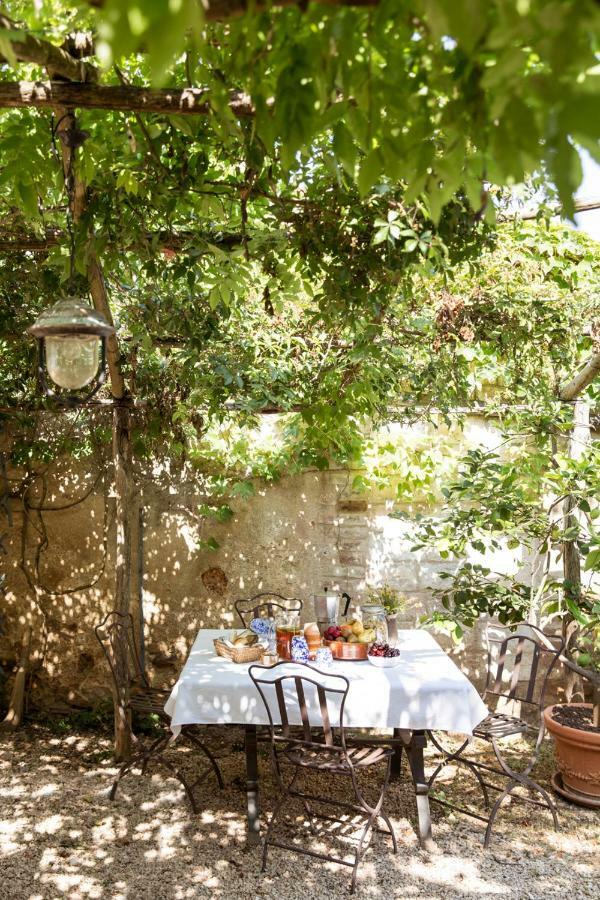 Agriturismo Biologico Ebbio Villa มอนเตริจโจนี ภายนอก รูปภาพ